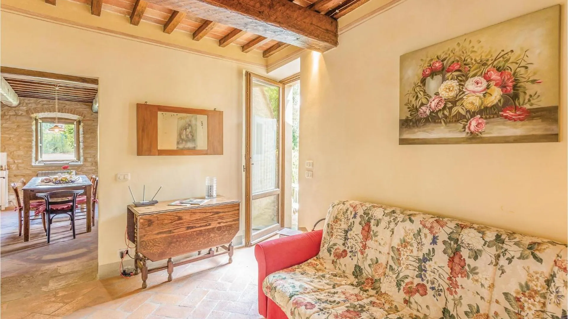 3 Bedroom Cozy Apartment In Ponte Alla Chiassa Ar Chiassa Superiore Italie